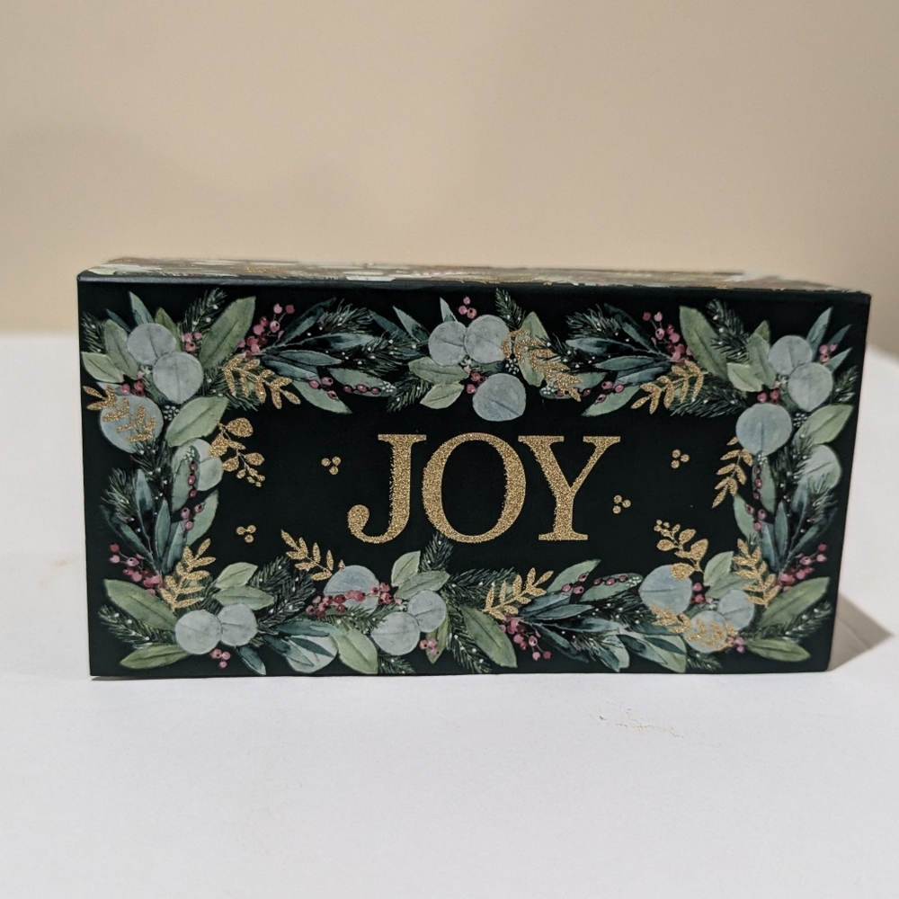 NEW Punch Studio Cranberry Soap (4 oz) Musical Box. Plays We wish you a …